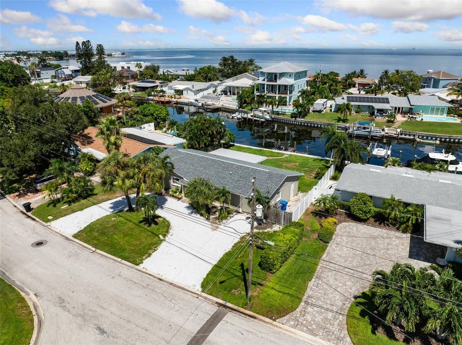 Property photo for 3596 BEACH DRIVE SE, St Petersburg, FL