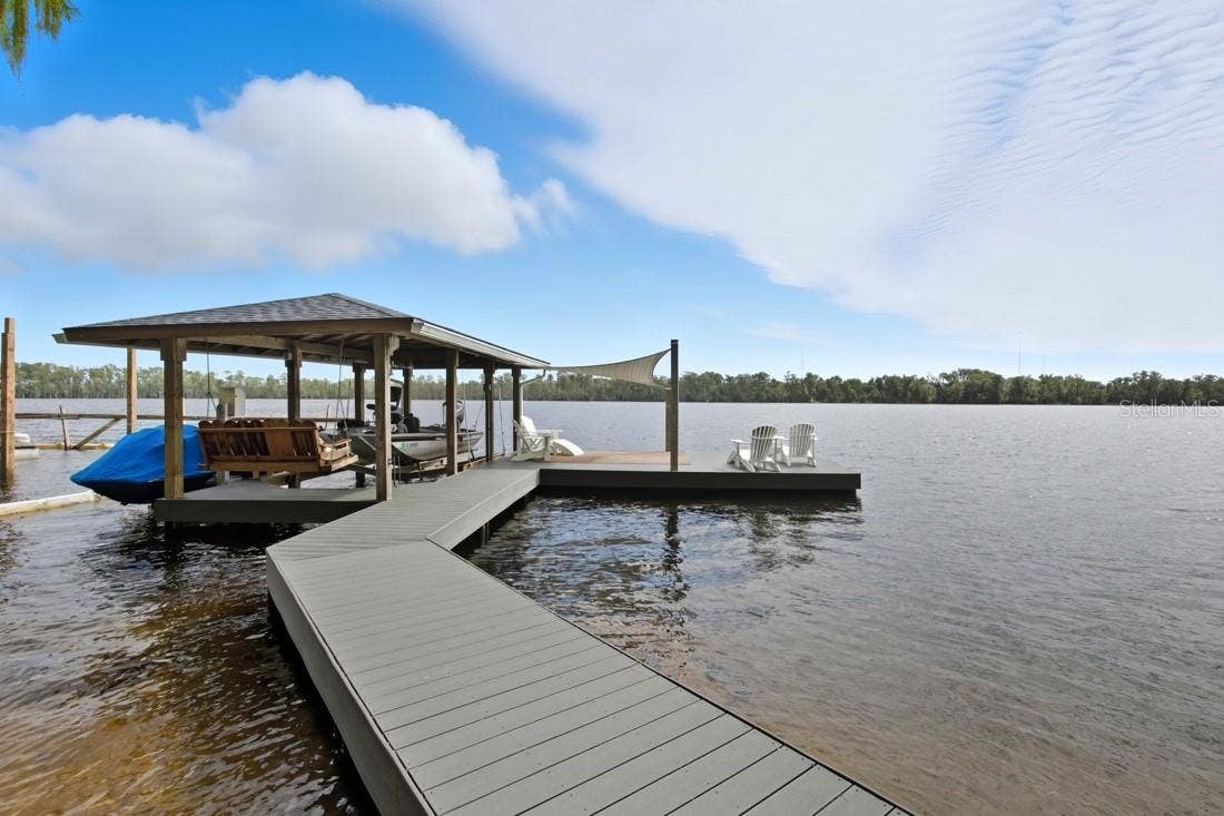 4733 CHULUOTA ROAD, Orlando, FL 32820 Composite Dock