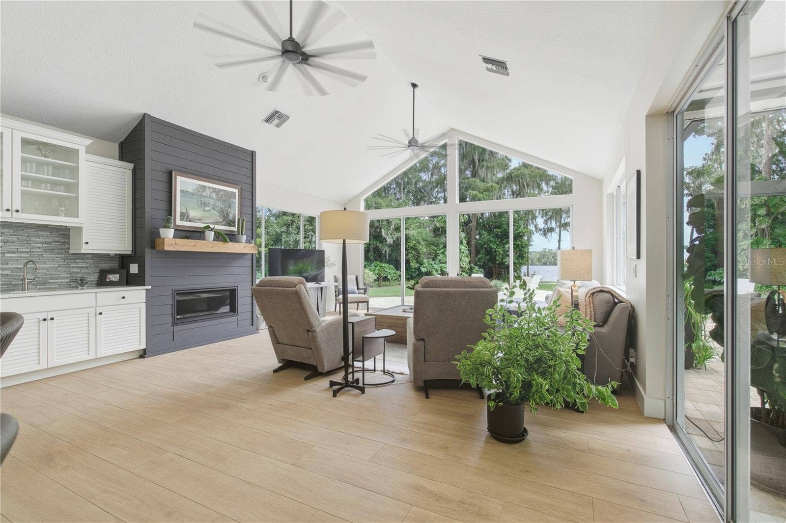 4733 CHULUOTA ROAD, Orlando, FL 32820 4733 CHULUOTA ROAD, Orlando, FL 32820