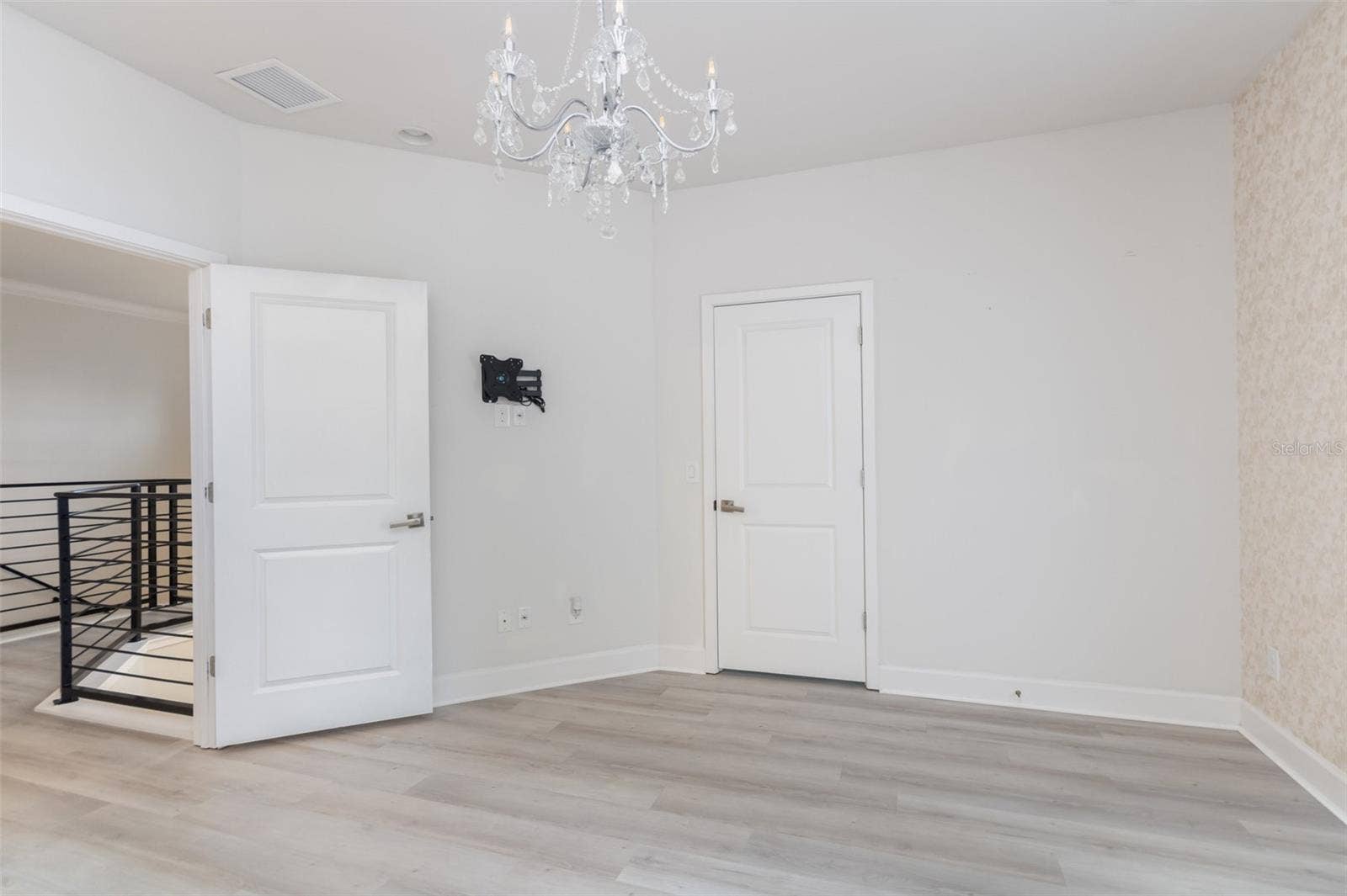 7601 TOSCANA BOULEVARD, Orlando, FL 32819 7601 TOSCANA BOULEVARD, Orlando, FL 32819