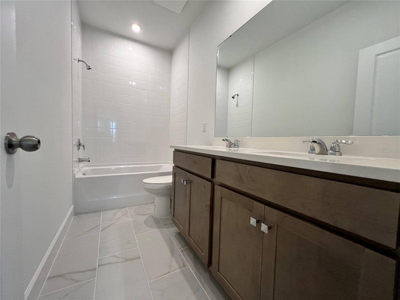 1901 SEAWALL WAY, Celebration, FL 34747 Secondary Bathroom