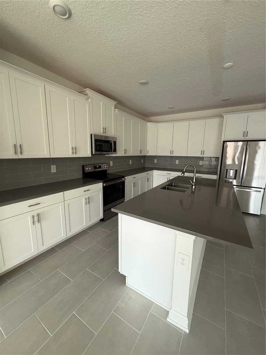 1123 KINGSBARN STREET, Davenport, FL 33896 1123 KINGSBARN STREET, Davenport, FL 33896