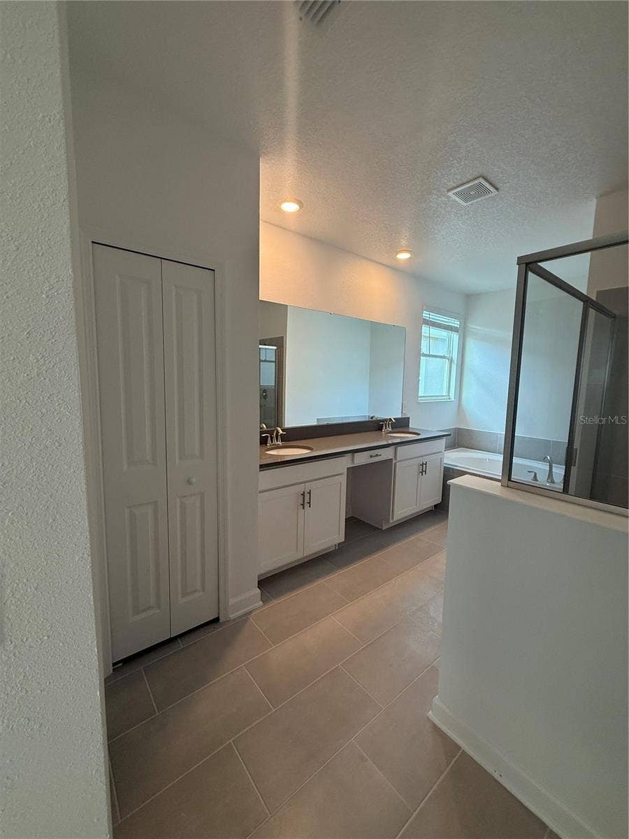 1123 KINGSBARN STREET, Davenport, FL 33896 1123 KINGSBARN STREET, Davenport, FL 33896