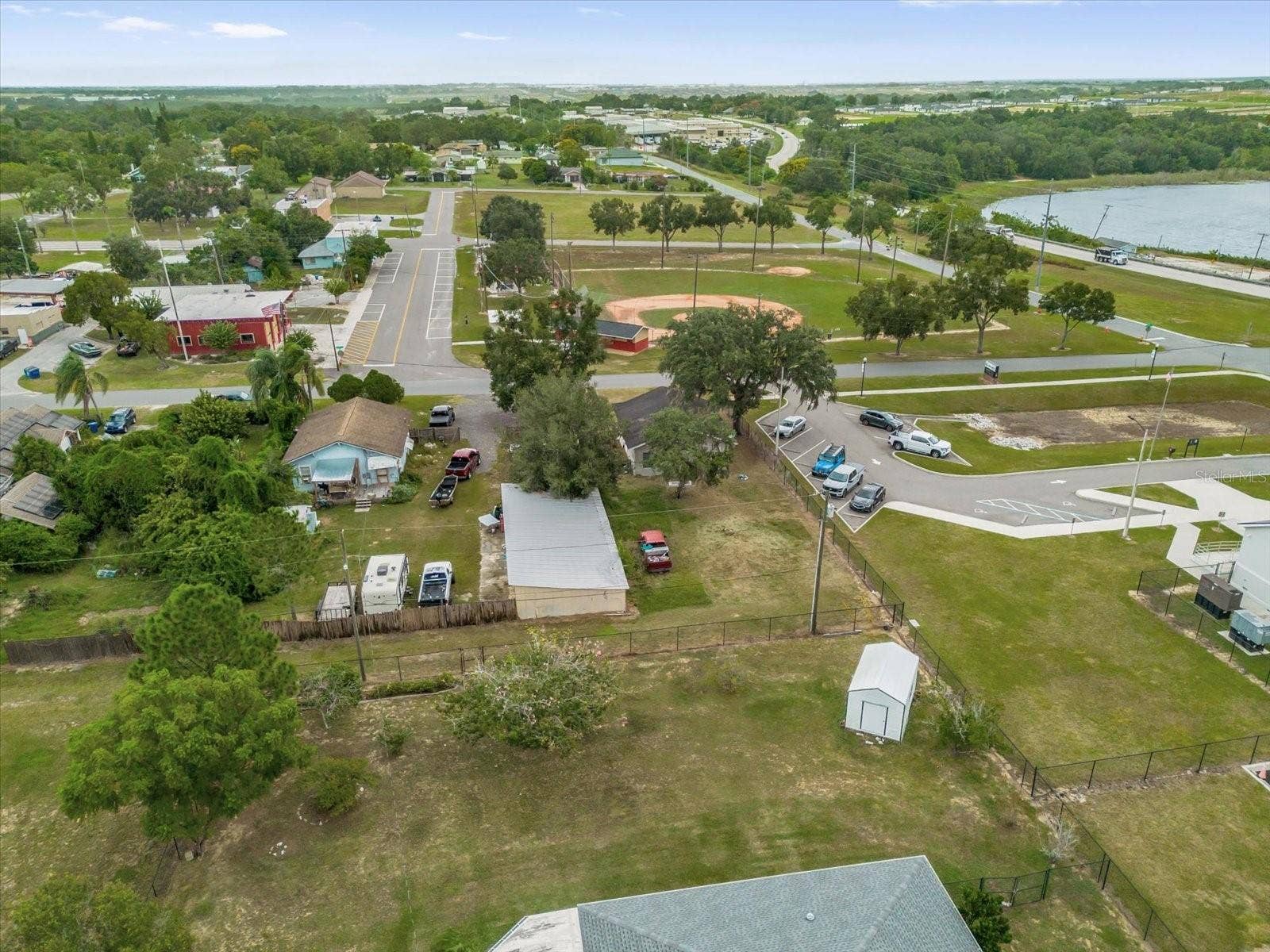 122 W SMITH AVENUE, Haines City, FL 33844 122 W SMITH AVENUE, Haines City, FL 33844