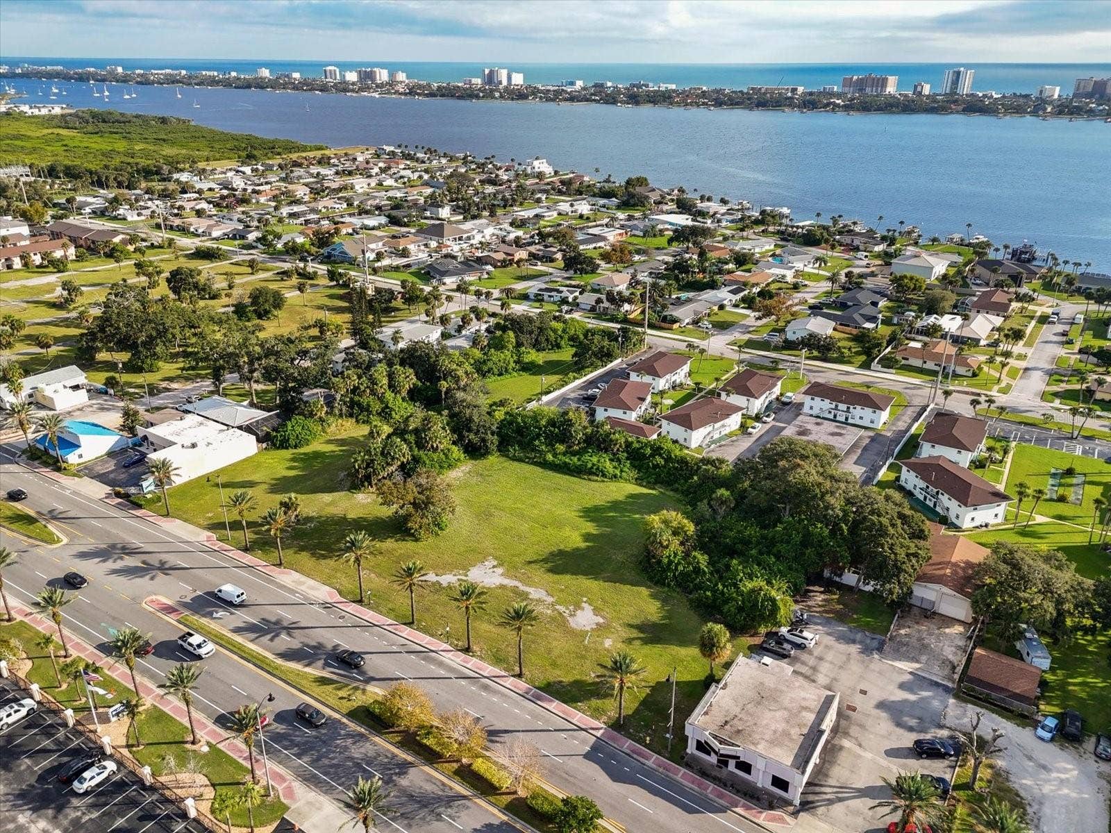 1771 S RIDGEWOOD AVENUE, South Daytona, FL 32119