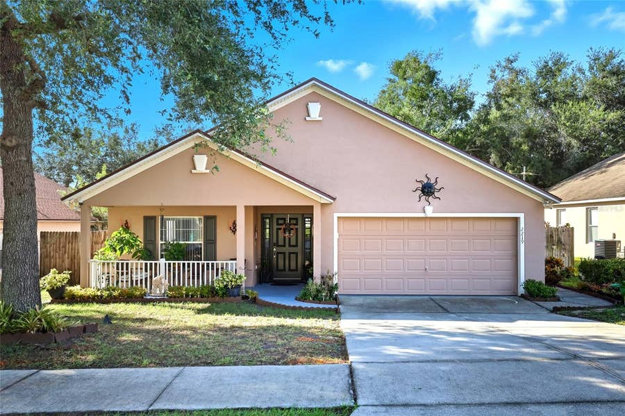 Property photo for 2219 MERRY RD, Tavares, FL