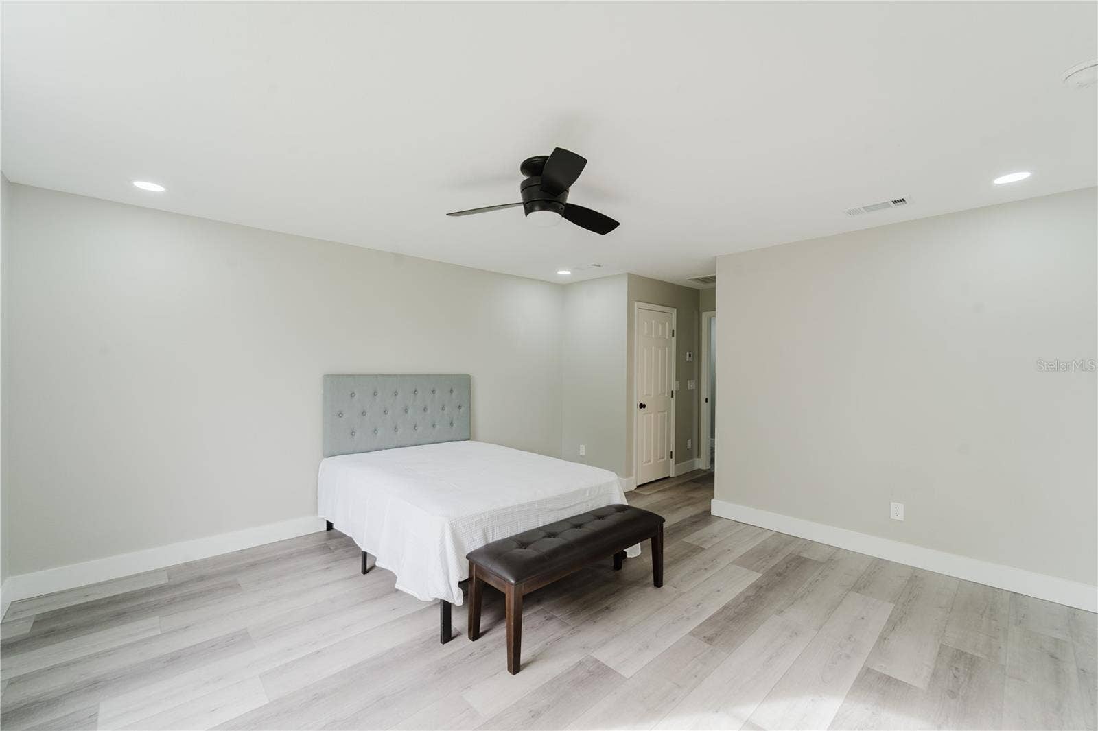 1361 WHITNEY ISLES DRIVE, Windermere, FL 34786 1361 WHITNEY ISLES DRIVE, Windermere, FL 34786