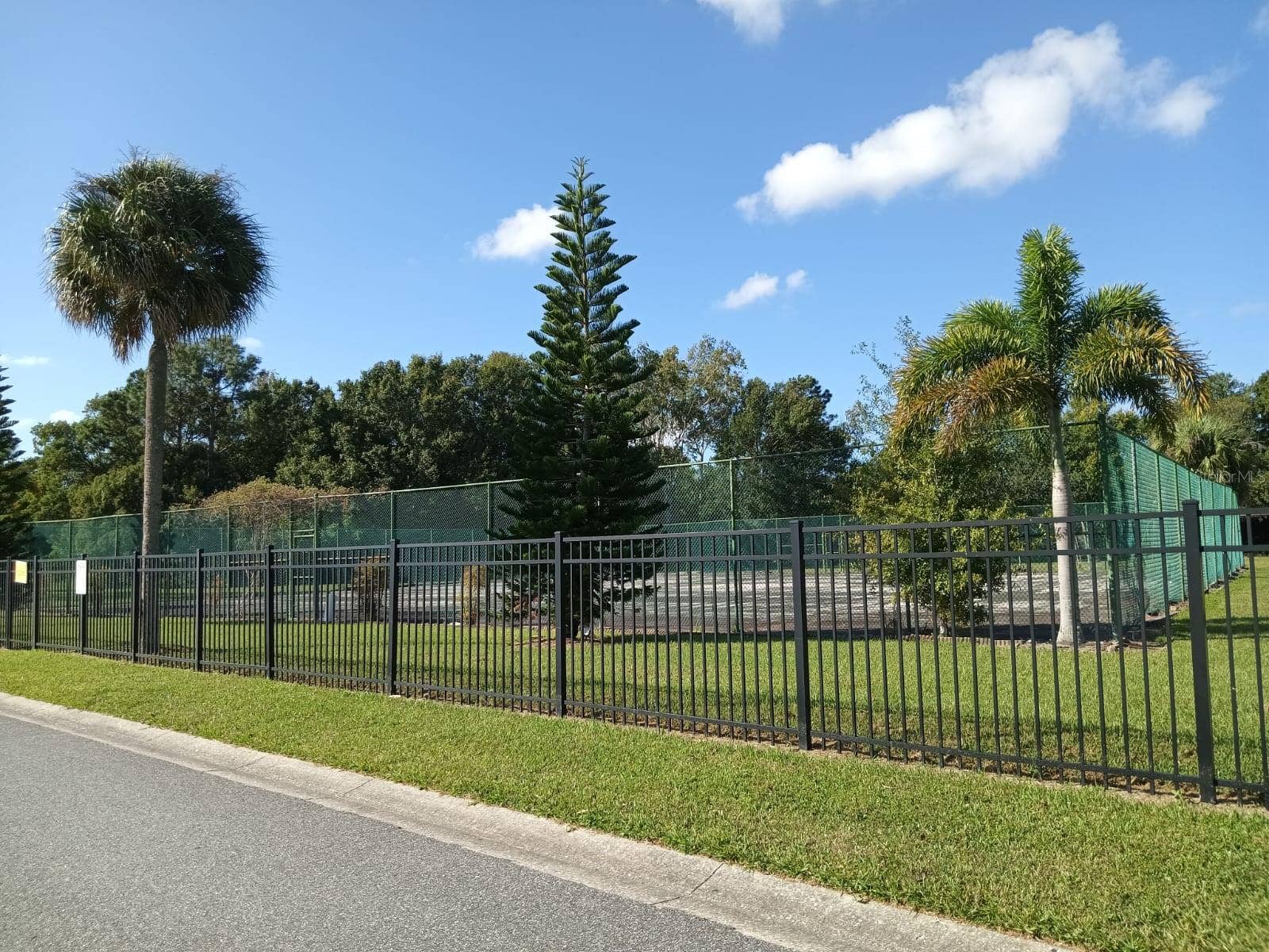 10700 GARDENWOOD ROAD, Orlando, FL 32837 10700 GARDENWOOD ROAD, Orlando, FL 32837