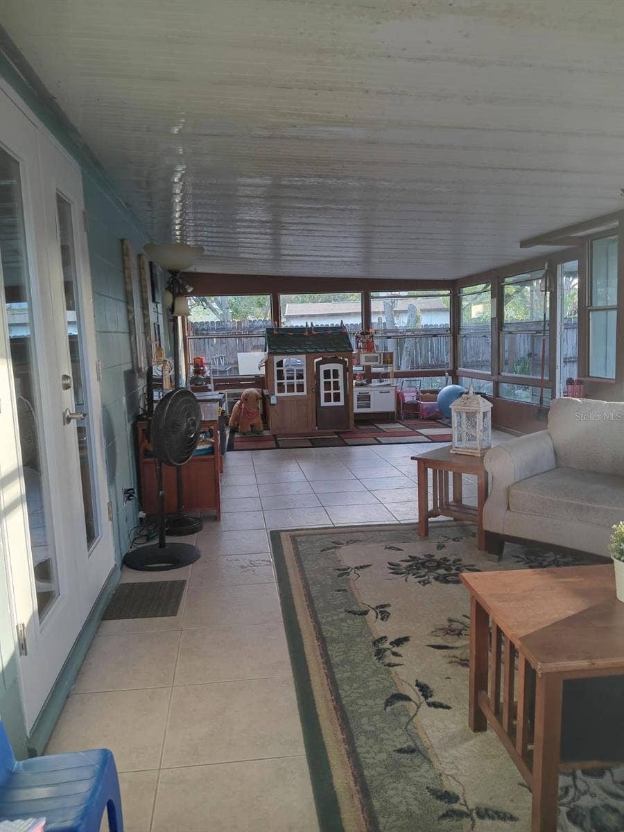 10700 GARDENWOOD ROAD, Orlando, FL 32837 10700 GARDENWOOD ROAD, Orlando, FL 32837