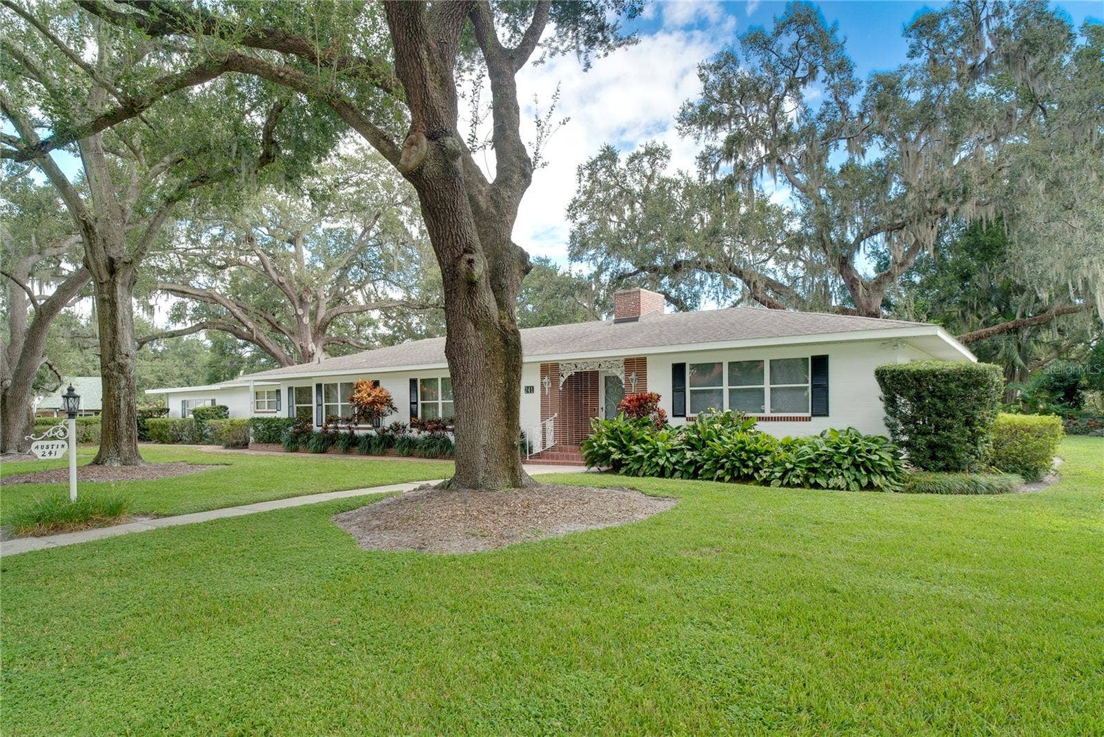 241 N DILLARD STREET, Winter Garden, FL 34787 241 N DILLARD STREET, Winter Garden, FL 34787