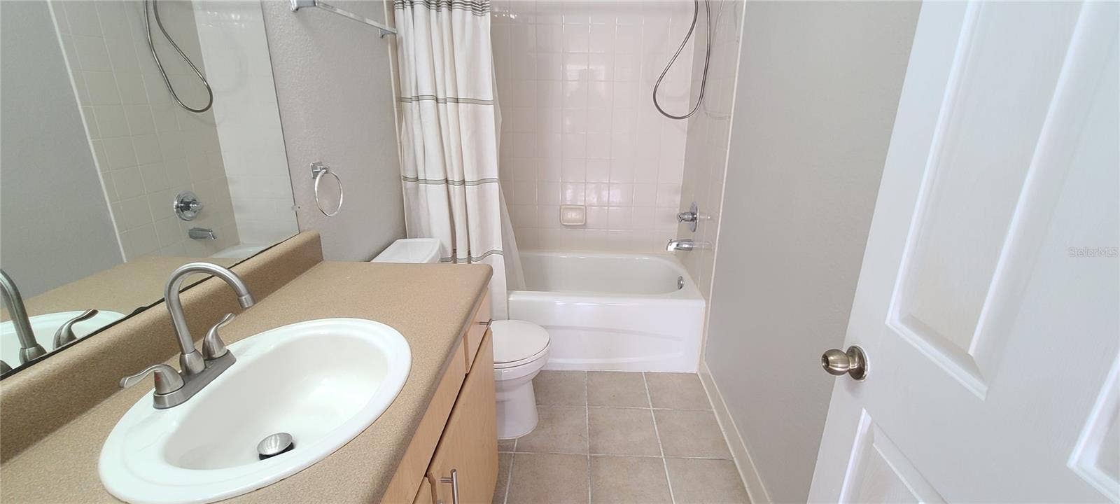 940 VILLAGE TRAIL, #3-205, Port Orange, FL 32127 940 VILLAGE TRAIL, #3-205, Port Orange, FL 32127