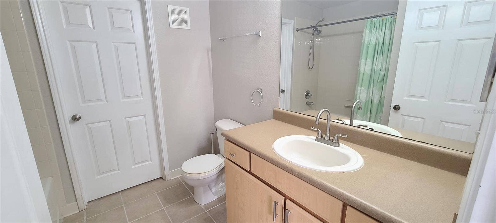 940 VILLAGE TRAIL, #3-205, Port Orange, FL 32127 940 VILLAGE TRAIL, #3-205, Port Orange, FL 32127