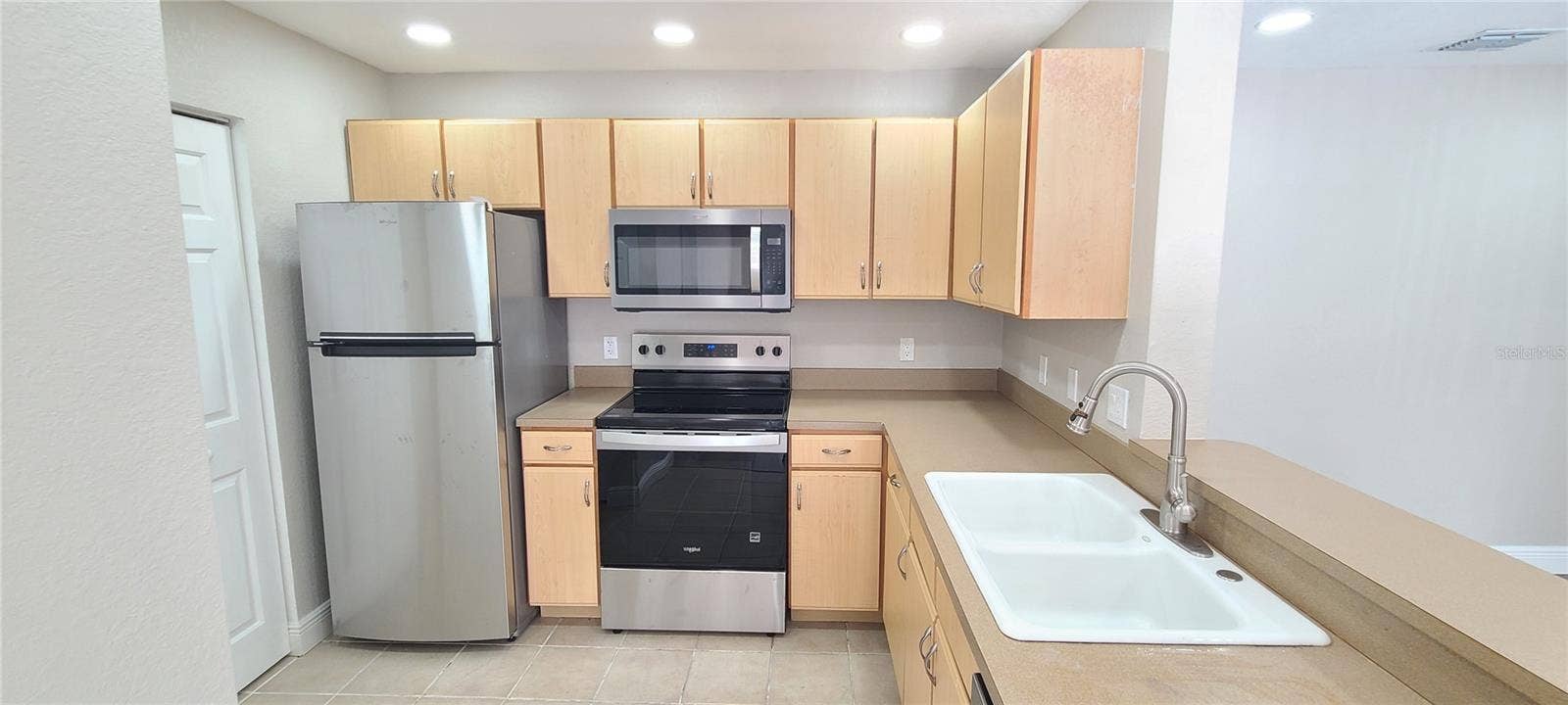 940 VILLAGE TRAIL, #3-205, Port Orange, FL 32127 940 VILLAGE TRAIL, #3-205, Port Orange, FL 32127