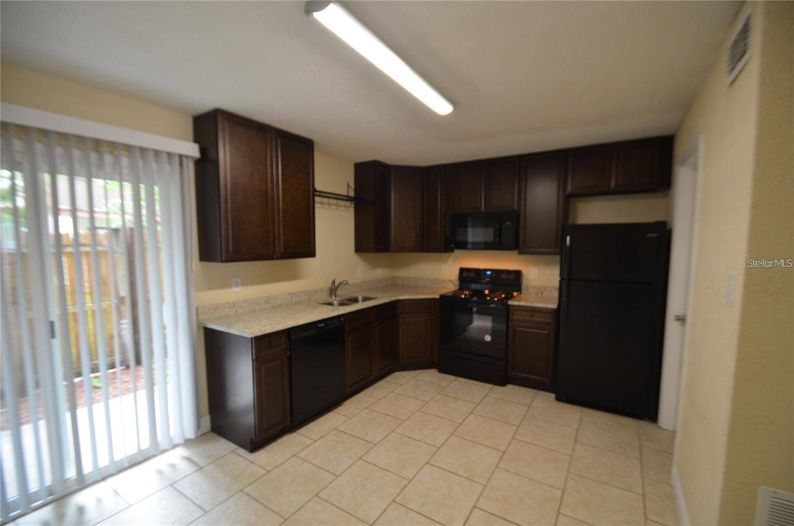 1835 WARRINGWOOD DRIVE, #GE, Orlando, FL 32839 1835 WARRINGWOOD DRIVE, #GE, Orlando, FL 32839