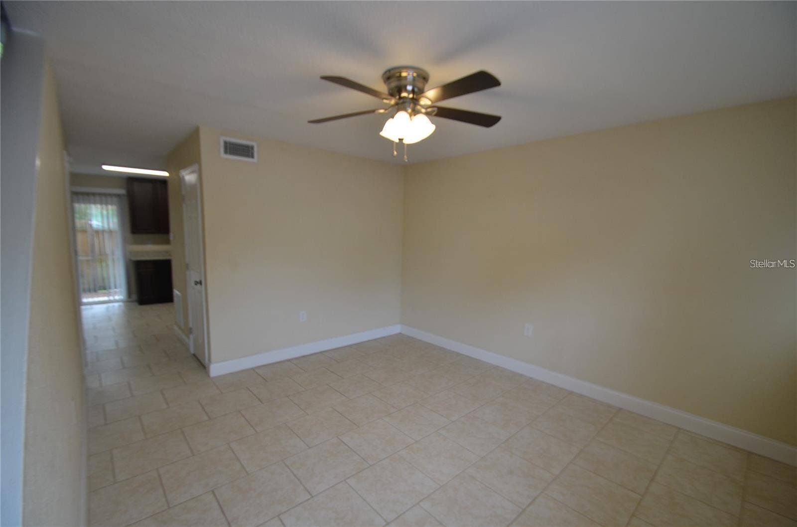 1835 WARRINGWOOD DRIVE, #GE, Orlando, FL 32839 1835 WARRINGWOOD DRIVE, #GE, Orlando, FL 32839