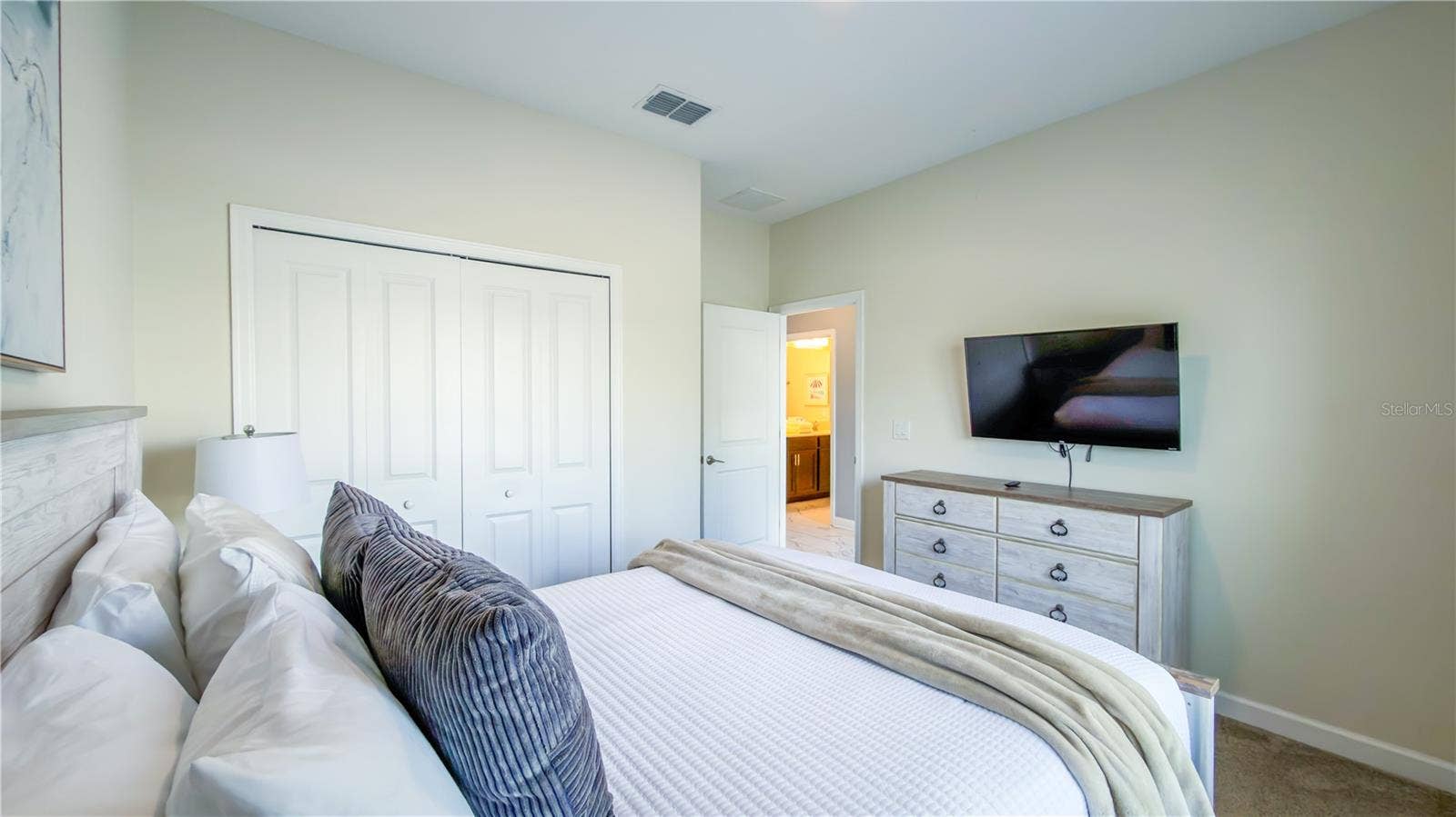444 OCEAN COURSE AVENUE, Davenport, FL 33896 444 OCEAN COURSE AVENUE, Davenport, FL 33896