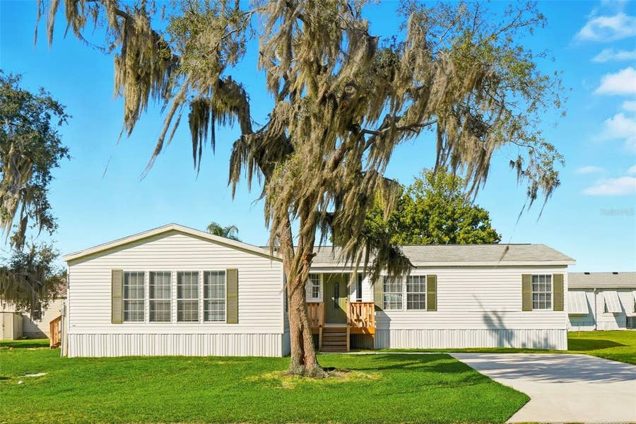 Property photo for 5180 LEXINGTON CIRCLE, Wildwood, FL