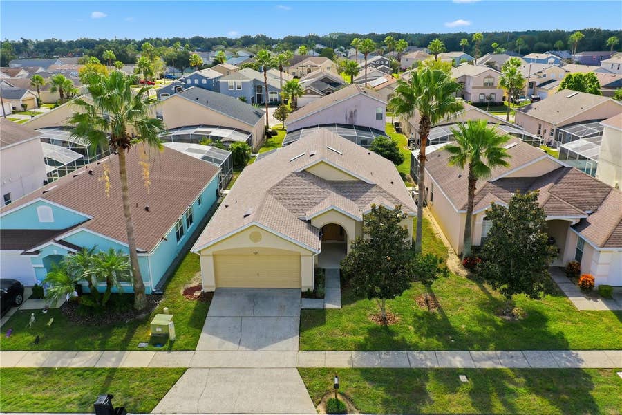 Property photo for 917 BLOOMINGDALE DRIVE, Davenport, FL