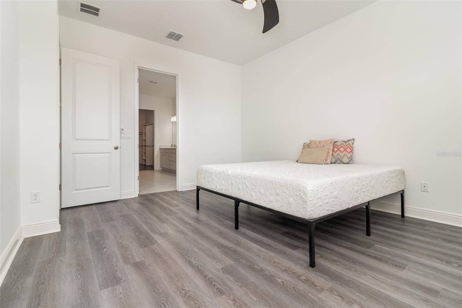 15701 VETTA DRIVE, Montverde, FL 34756