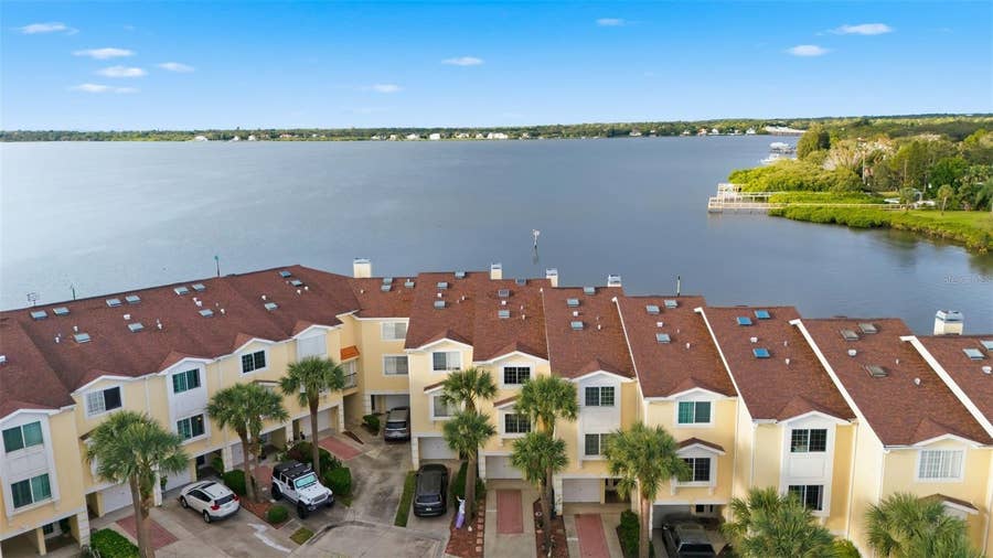 Property photo for 140 BRENT CIRCLE, Oldsmar, FL