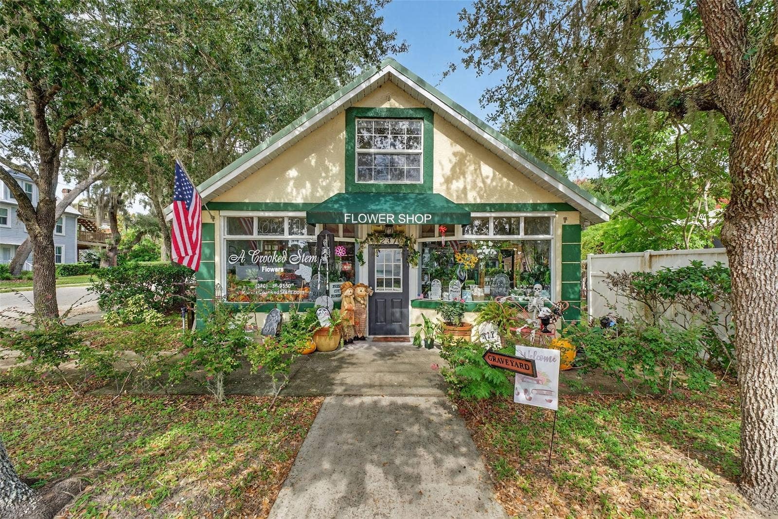 237 E PLYMOUTH AVENUE, Deland, FL 32724 237 E PLYMOUTH AVENUE, Deland, FL 32724