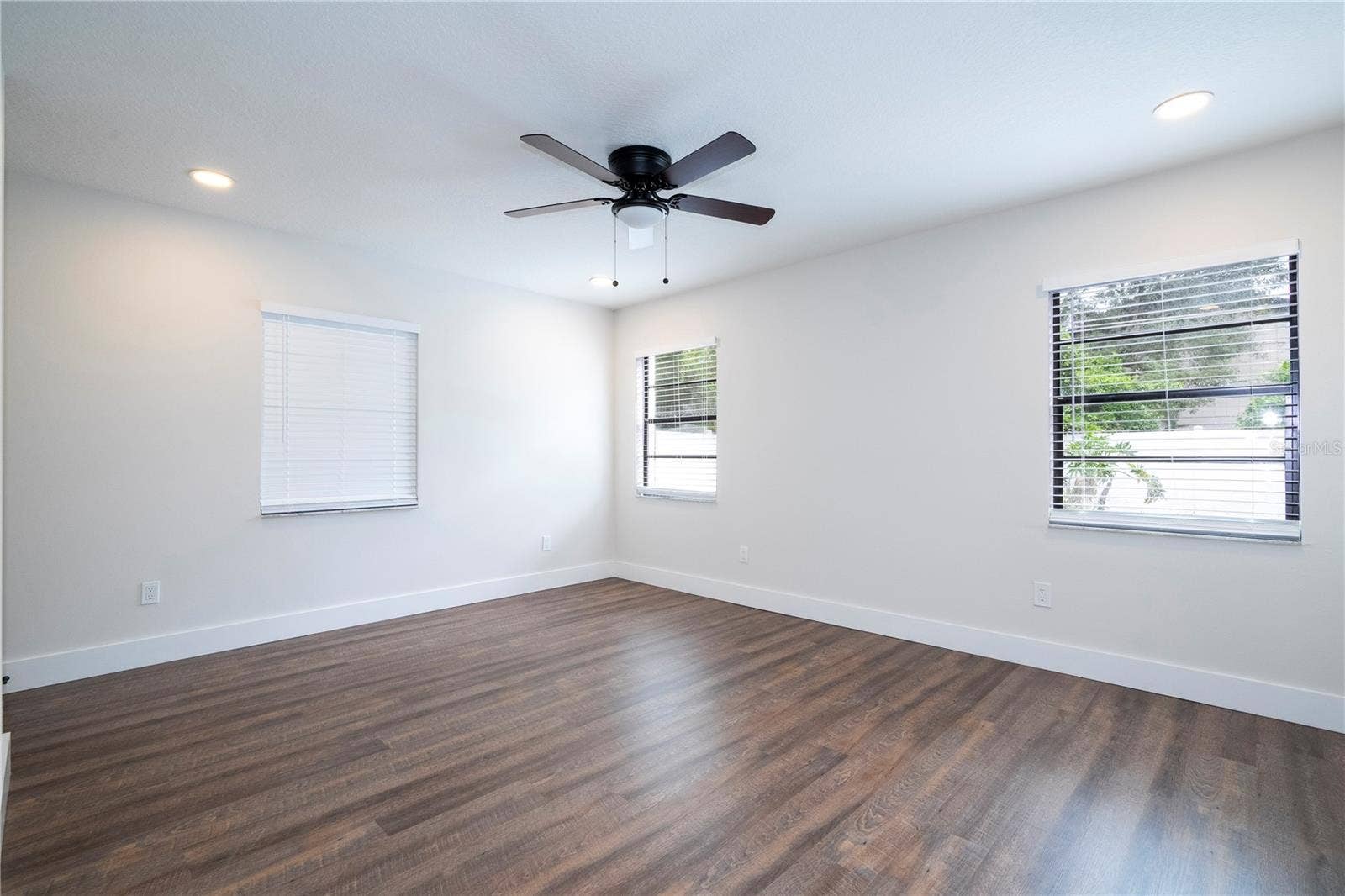 1124 MUNSTER STREET, Orlando, FL 32803 1124 MUNSTER STREET, Orlando, FL 32803