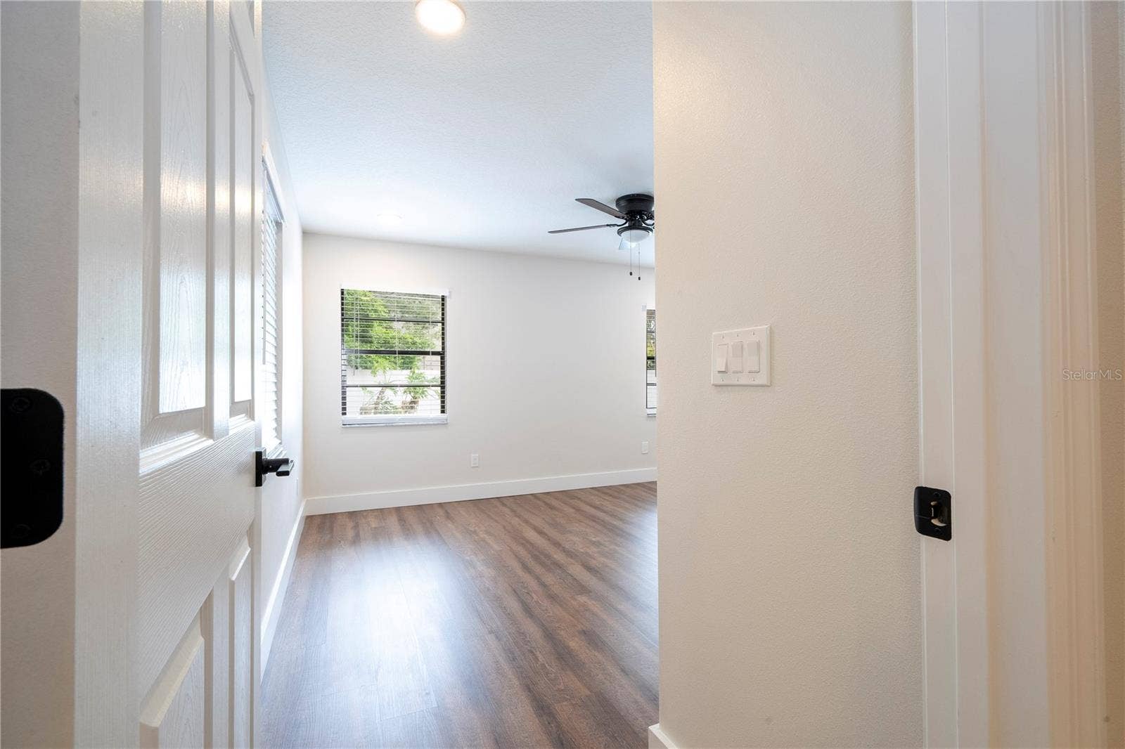 1124 MUNSTER STREET, Orlando, FL 32803 1124 MUNSTER STREET, Orlando, FL 32803