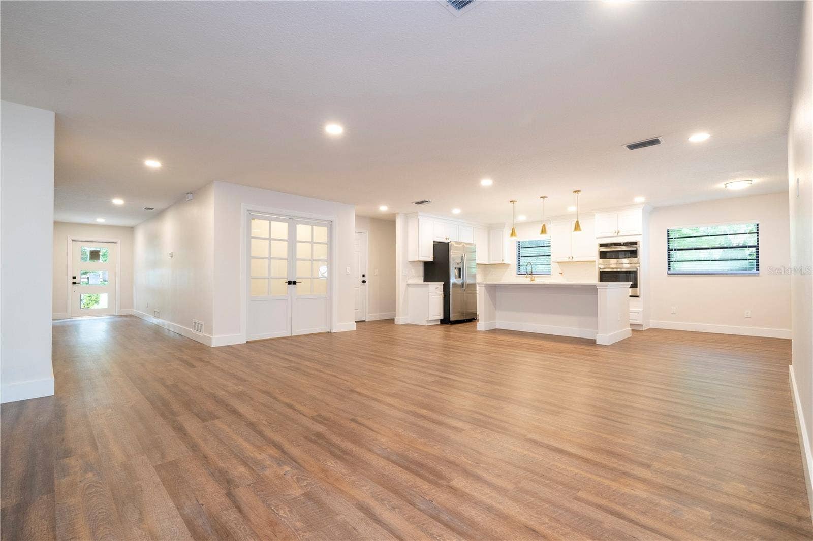 1124 MUNSTER STREET, Orlando, FL 32803 1124 MUNSTER STREET, Orlando, FL 32803