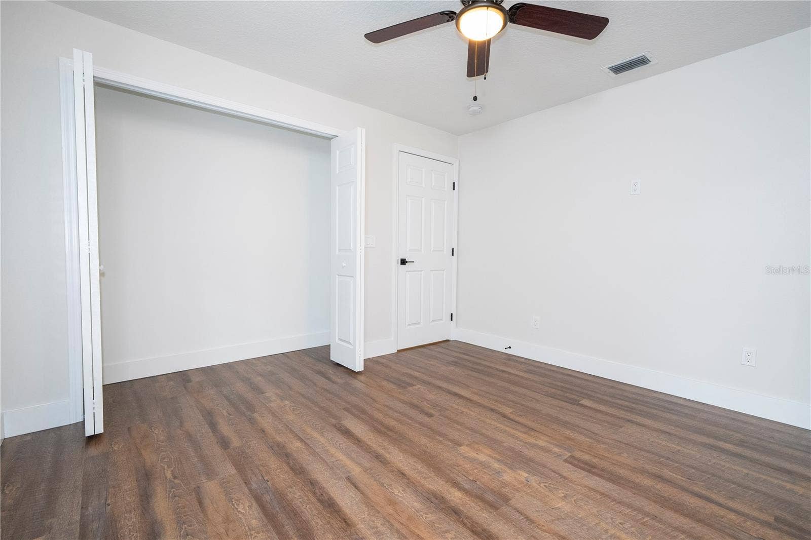 1124 MUNSTER STREET, Orlando, FL 32803 1124 MUNSTER STREET, Orlando, FL 32803