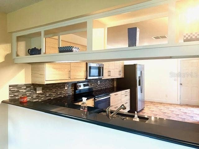 8214 AMBROSE COVE WAY, Orlando, FL 32819 8214 AMBROSE COVE WAY, Orlando, FL 32819