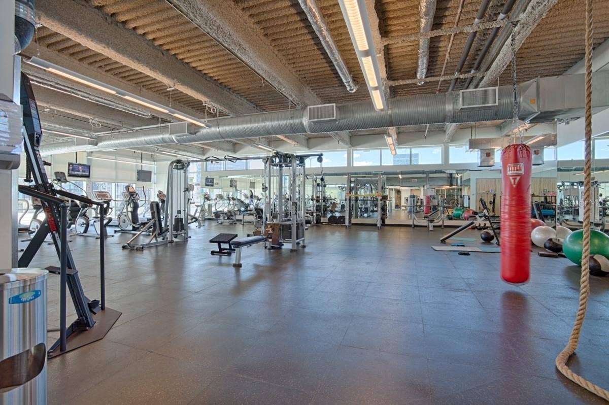 150 E ROBINSON STREET, #PH3504, Orlando, FL 32801 150 E ROBINSON STREET, #PH3504, Orlando, FL 32801