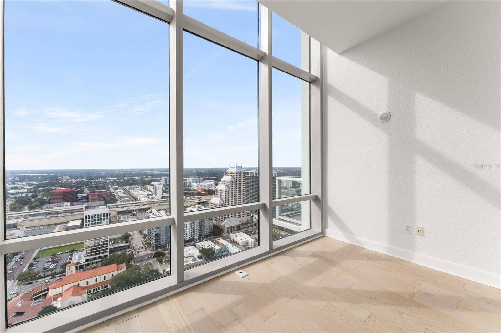 150 E ROBINSON STREET, #PH3504, Orlando, FL 32801 150 E ROBINSON STREET, #PH3504, Orlando, FL 32801