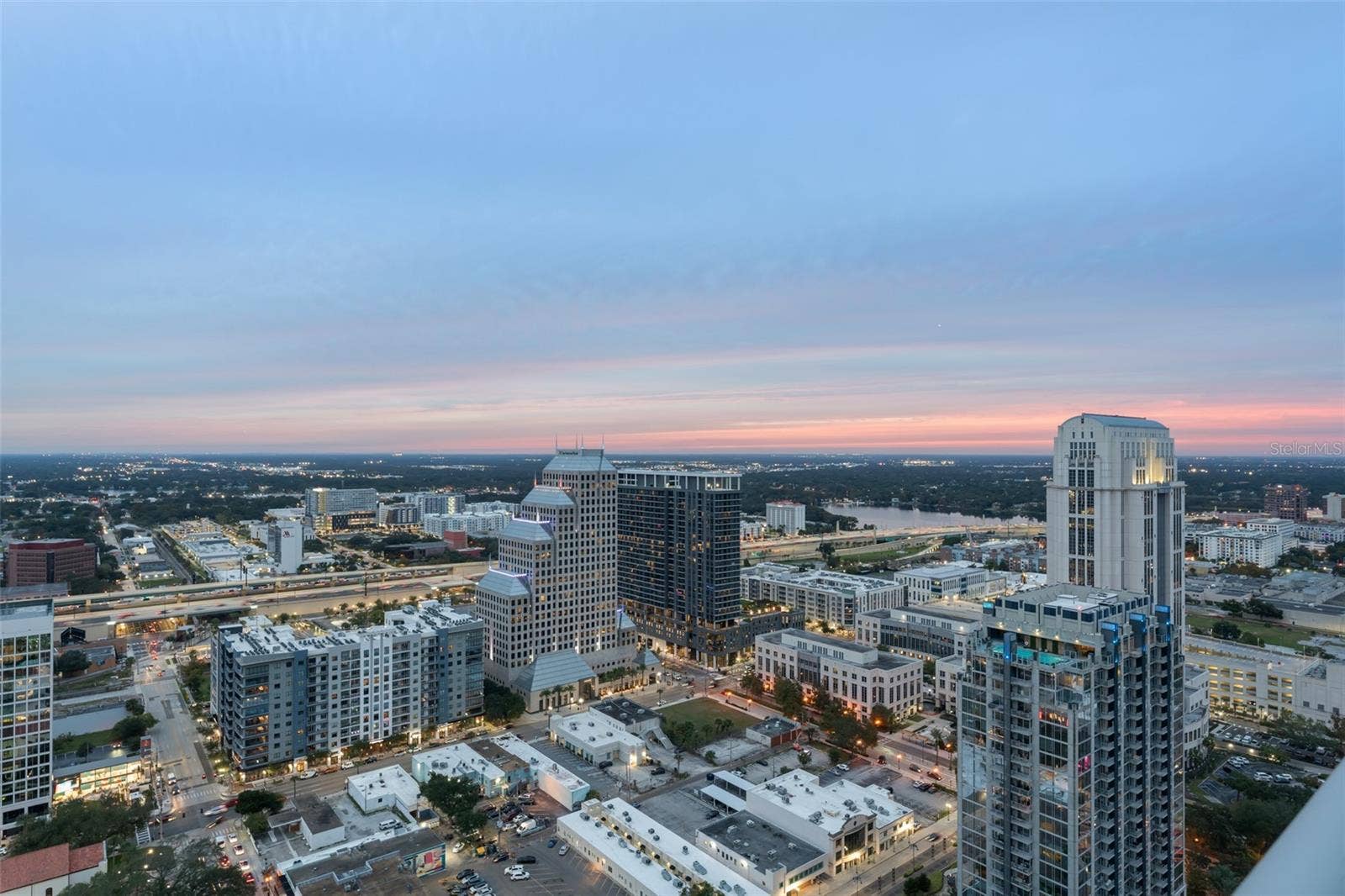 150 E ROBINSON STREET, #PH3504, Orlando, FL 32801 150 E ROBINSON STREET, #PH3504, Orlando, FL 32801