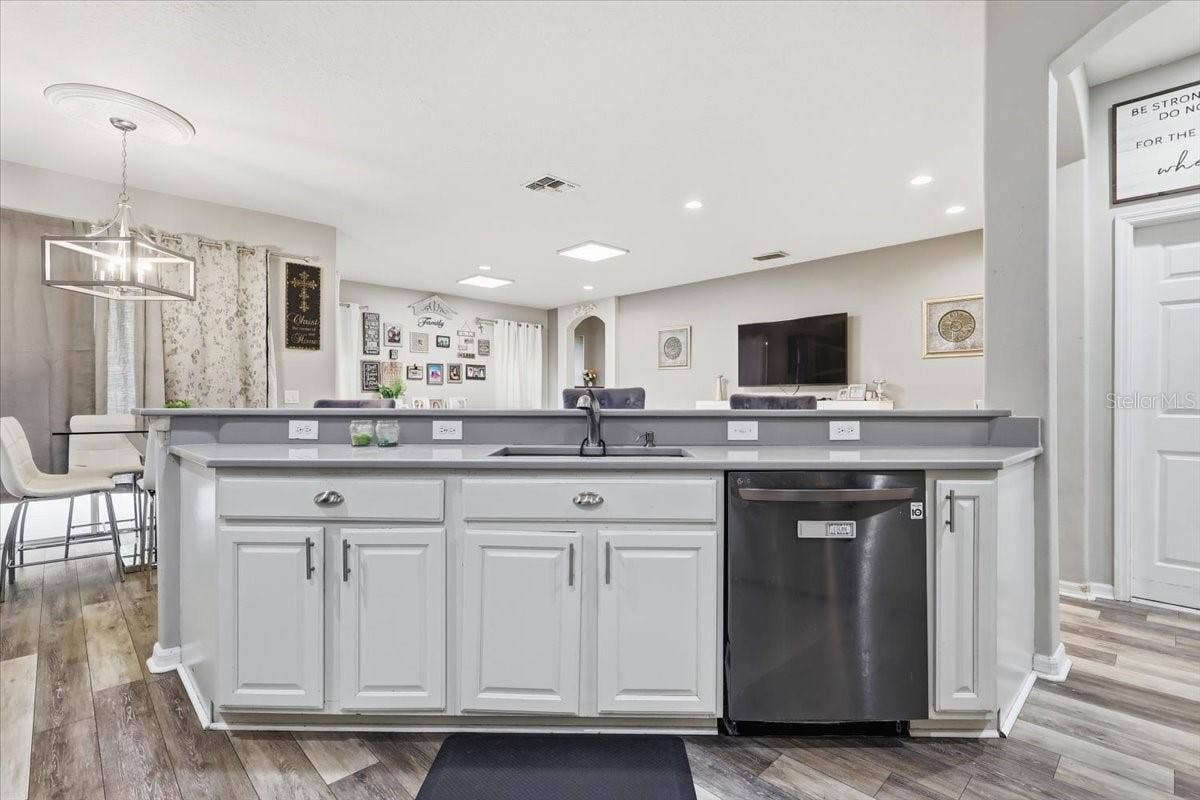 4415 BLUE MAJOR DRIVE, Windermere, FL 34786 4415 BLUE MAJOR DRIVE, Windermere, FL 34786