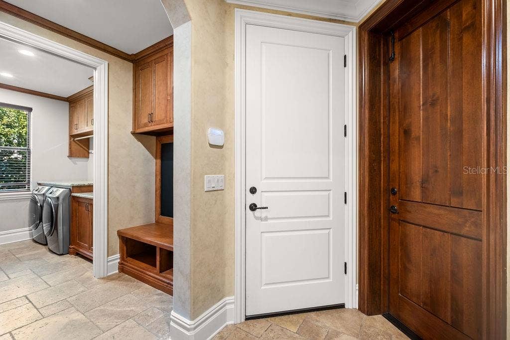 6130 GROSVENOR SHORE DRIVE, Windermere, FL 34786 6130 GROSVENOR SHORE DRIVE, Windermere, FL 34786