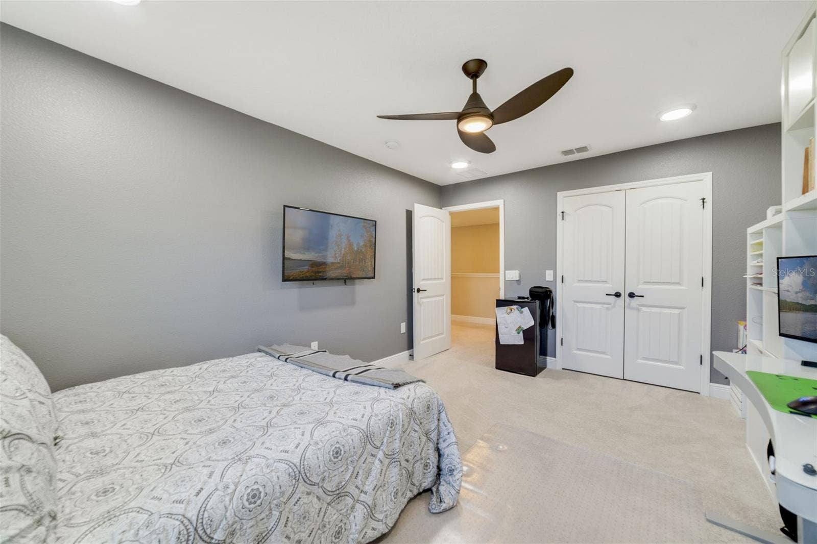 Whether you need a guest room or a dedicated space for work or hobbies, Bedroom 4 offers the versatility to suit your lifestyle.