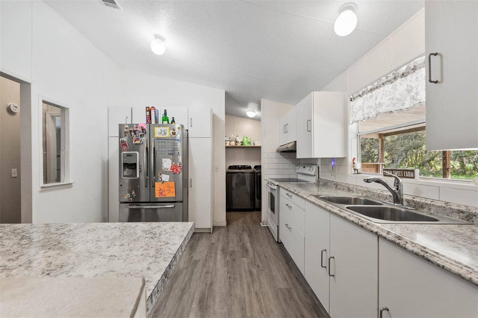 350 S 5TH STREET, Orlando, FL 32833 350 S 5TH STREET, Orlando, FL 32833