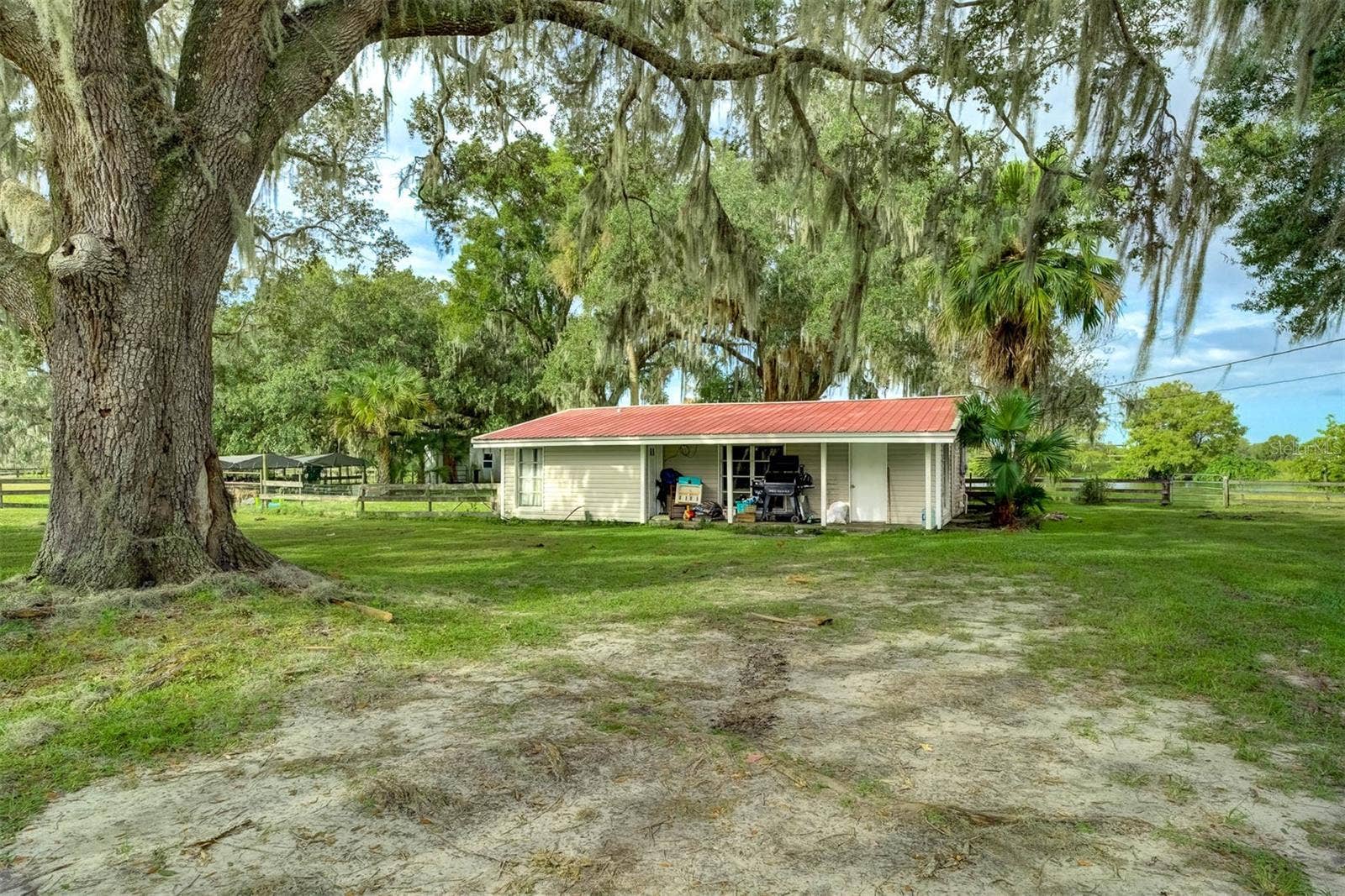 350 S 5TH STREET, Orlando, FL 32833 350 S 5TH STREET, Orlando, FL 32833
