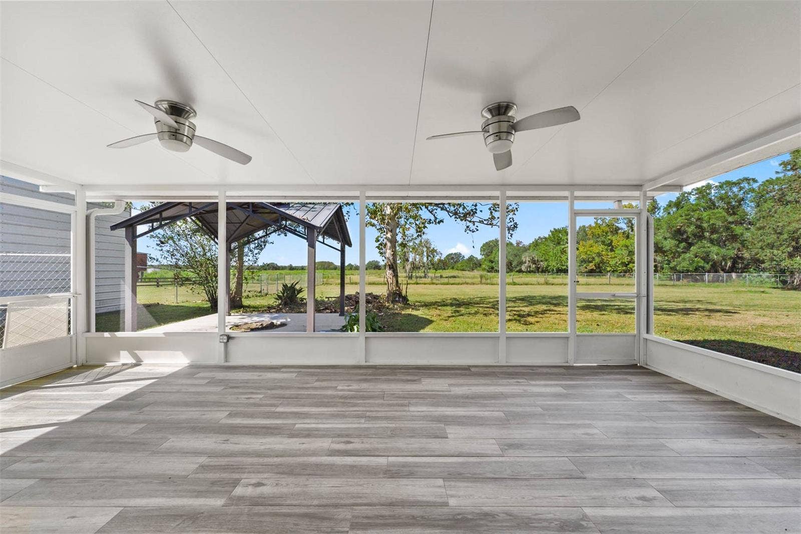 350 S 5TH STREET, Orlando, FL 32833 350 S 5TH STREET, Orlando, FL 32833