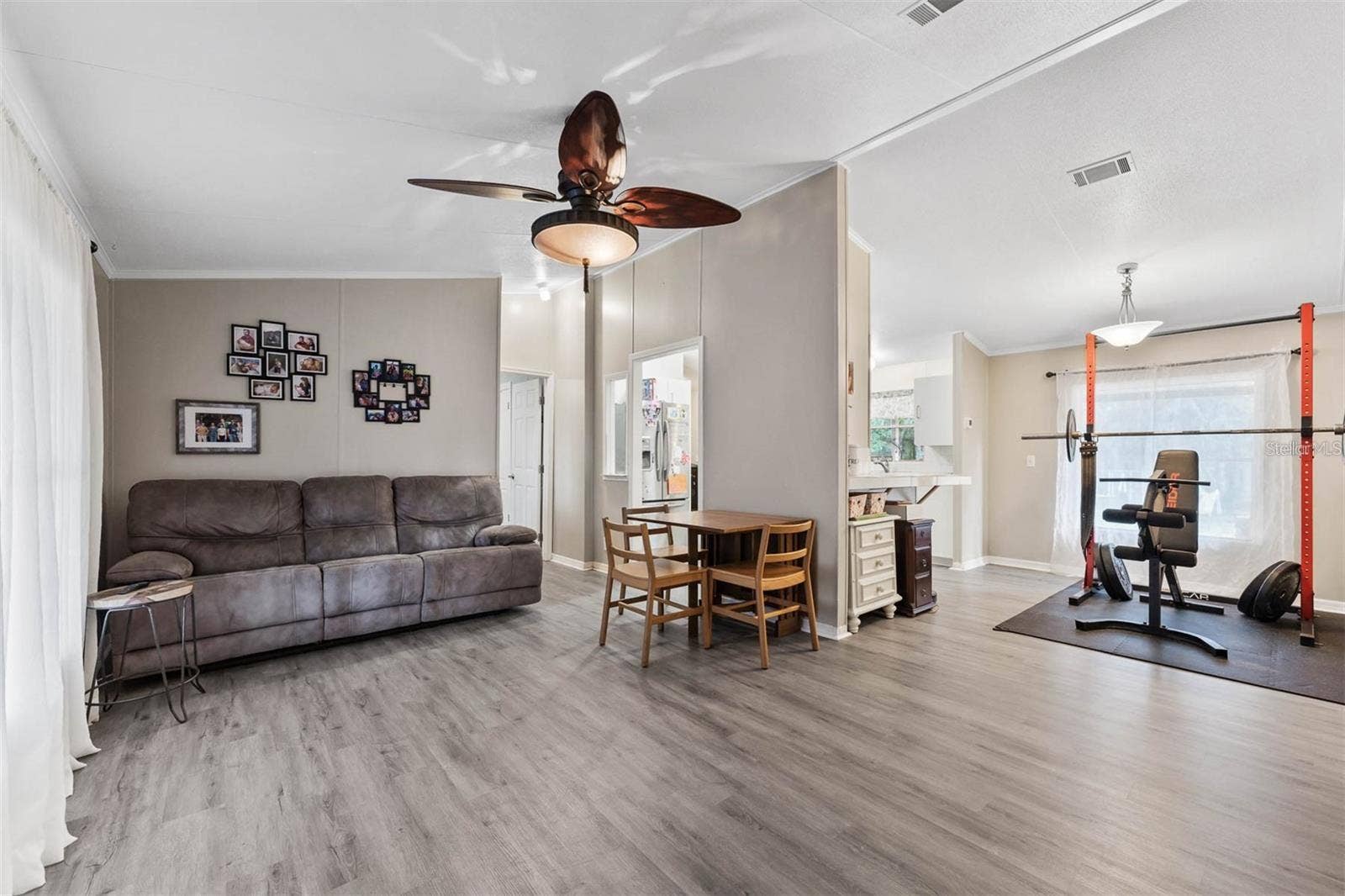 350 S 5TH STREET, Orlando, FL 32833 350 S 5TH STREET, Orlando, FL 32833
