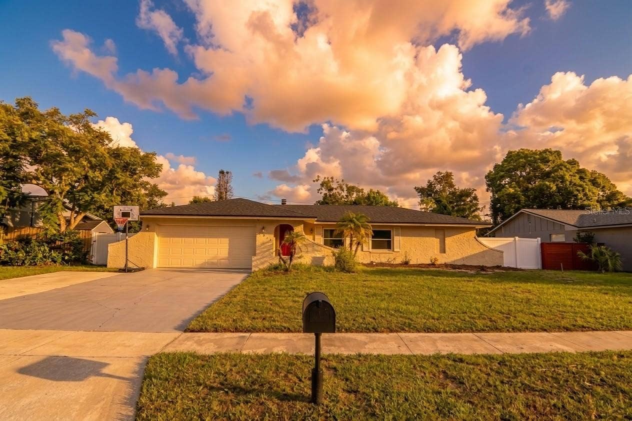 2217 SUSSEX ROAD, Winter Park, FL 32792 2217 SUSSEX ROAD, Winter Park, FL 32792