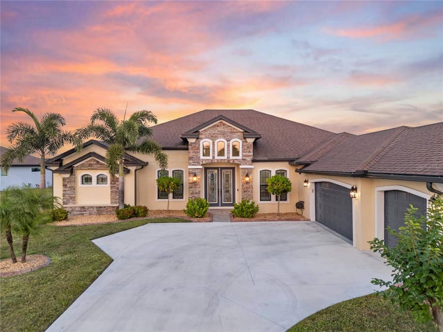 Property photo for 5219 LAKE VENICE DRIVE, Wimauma, FL