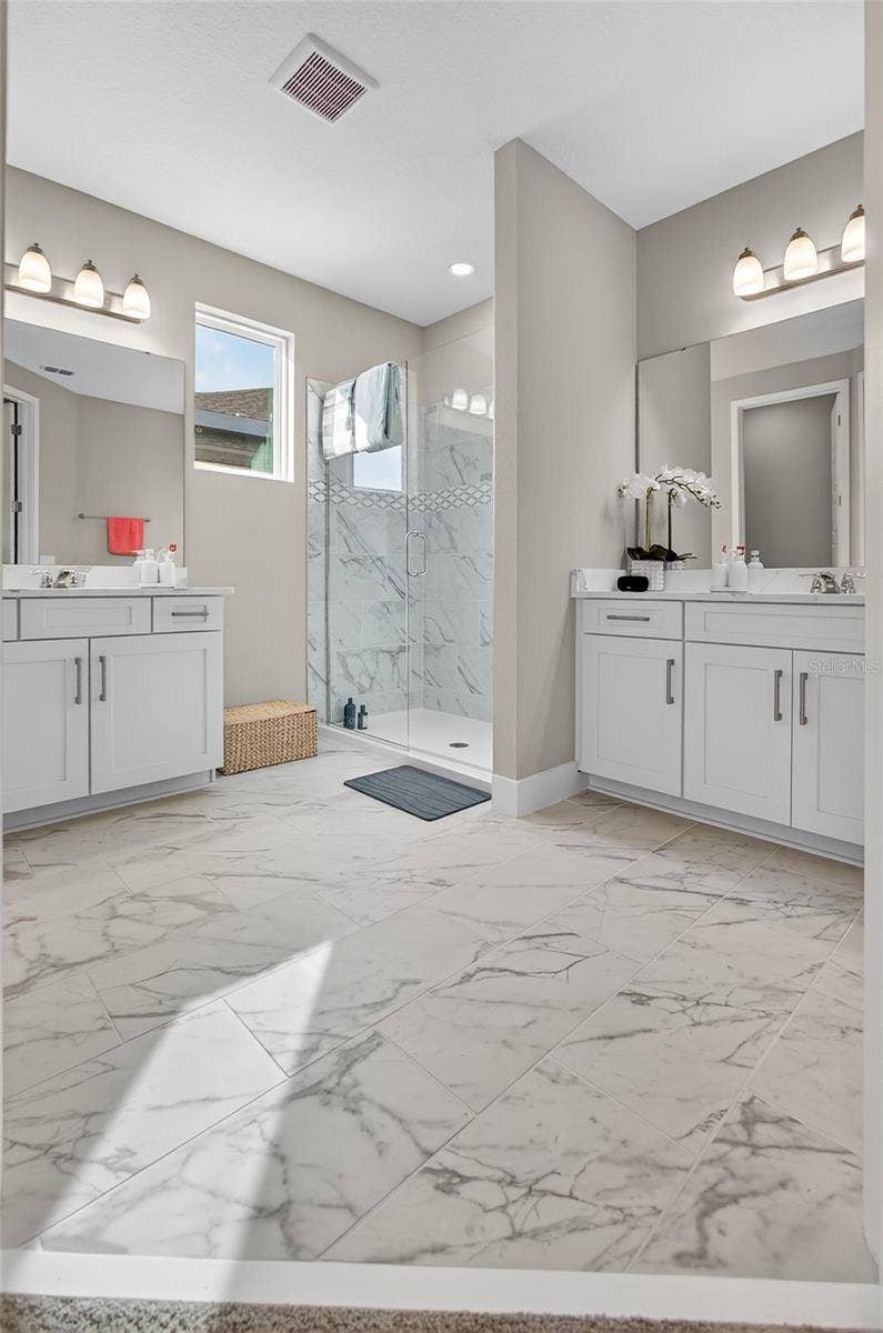 5217 CITRUS LEAF BOULEVARD, Winter Garden, FL 34787 master bathroom