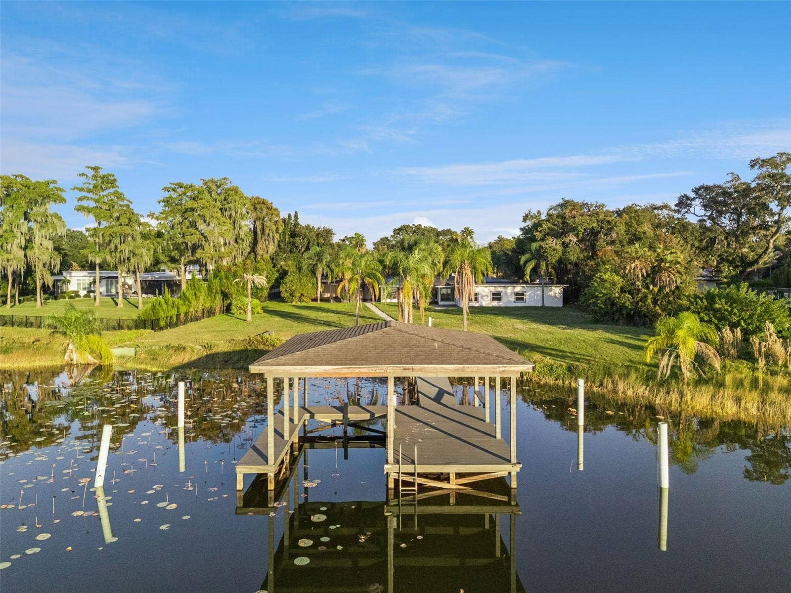 5526 PARKDALE DRIVE, Orlando, FL 32839 5526 PARKDALE DRIVE, Orlando, FL 32839