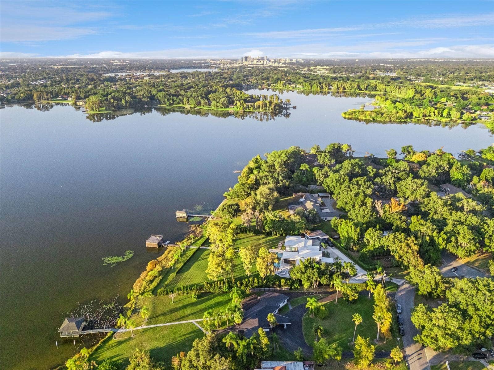 5526 PARKDALE DRIVE, Orlando, FL 32839 5526 PARKDALE DRIVE, Orlando, FL 32839