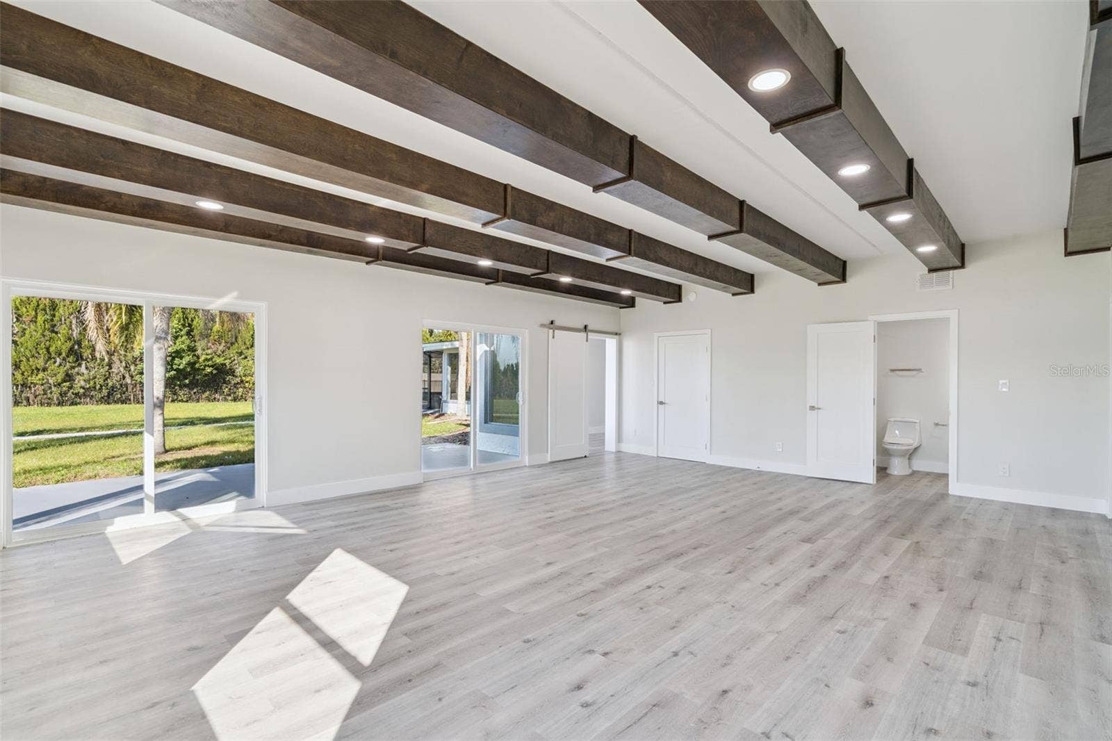 5526 PARKDALE DRIVE, Orlando, FL 32839 5526 PARKDALE DRIVE, Orlando, FL 32839