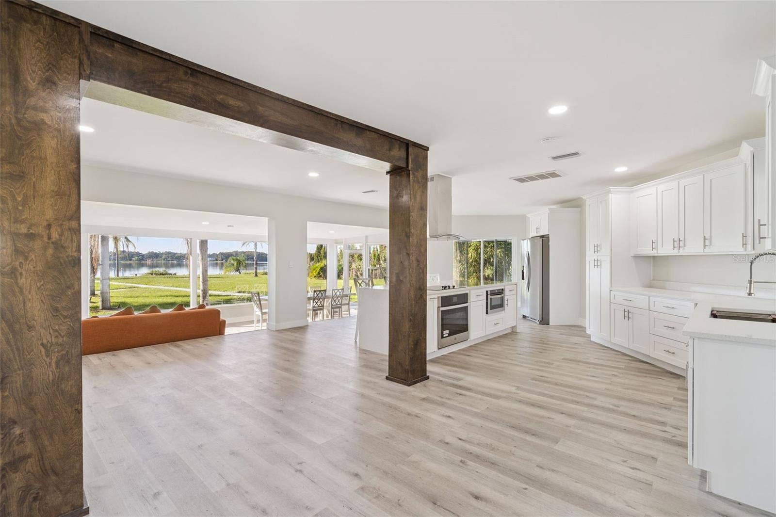 5526 PARKDALE DRIVE, Orlando, FL 32839 5526 PARKDALE DRIVE, Orlando, FL 32839