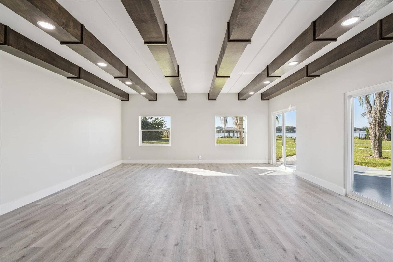 5526 PARKDALE DRIVE, Orlando, FL 32839 Family Room/Master Suite