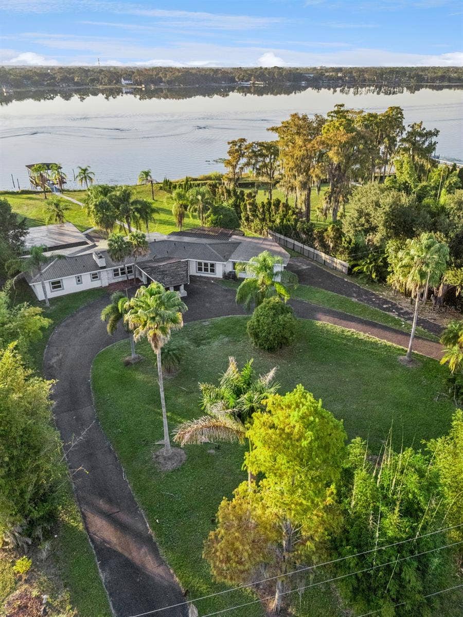 5526 PARKDALE DRIVE, Orlando, FL 32839 5526 PARKDALE DRIVE, Orlando, FL 32839