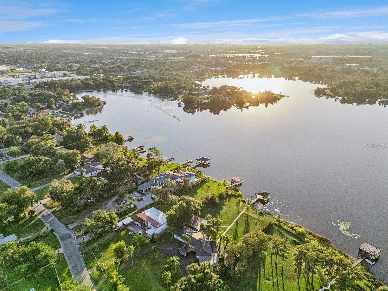 5526 PARKDALE DRIVE, Orlando, FL 32839 5526 PARKDALE DRIVE, Orlando, FL 32839